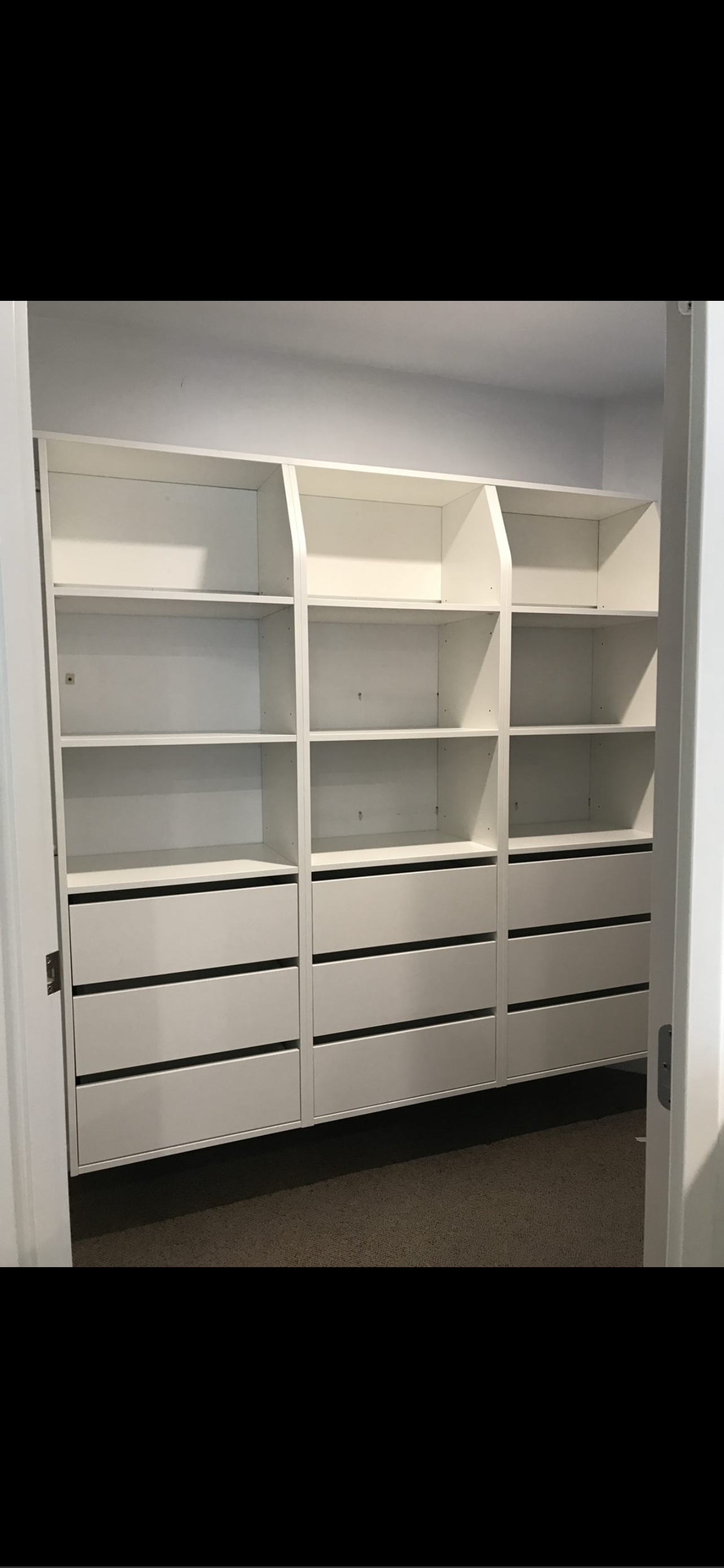 Deluxe 600 Walk-In Wardrobe Trio U3DDD – White